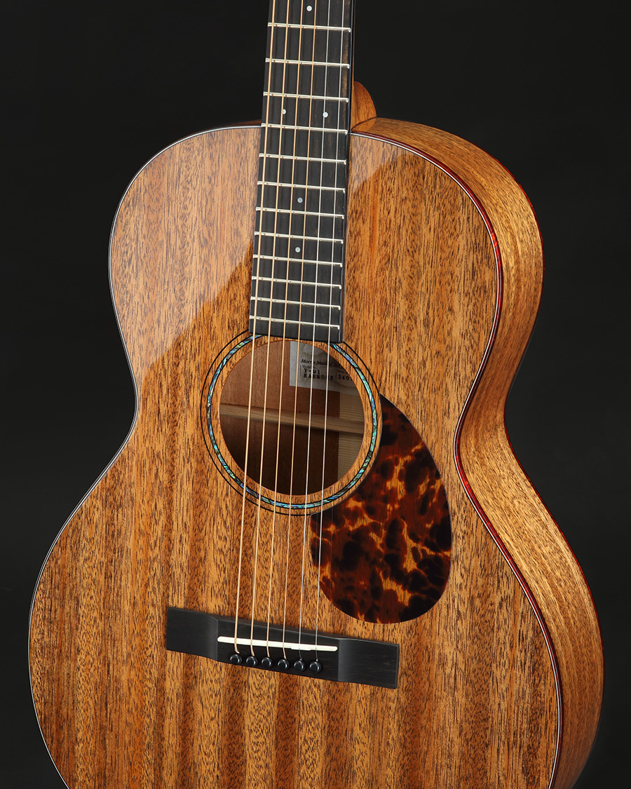 Mahogany Small Body